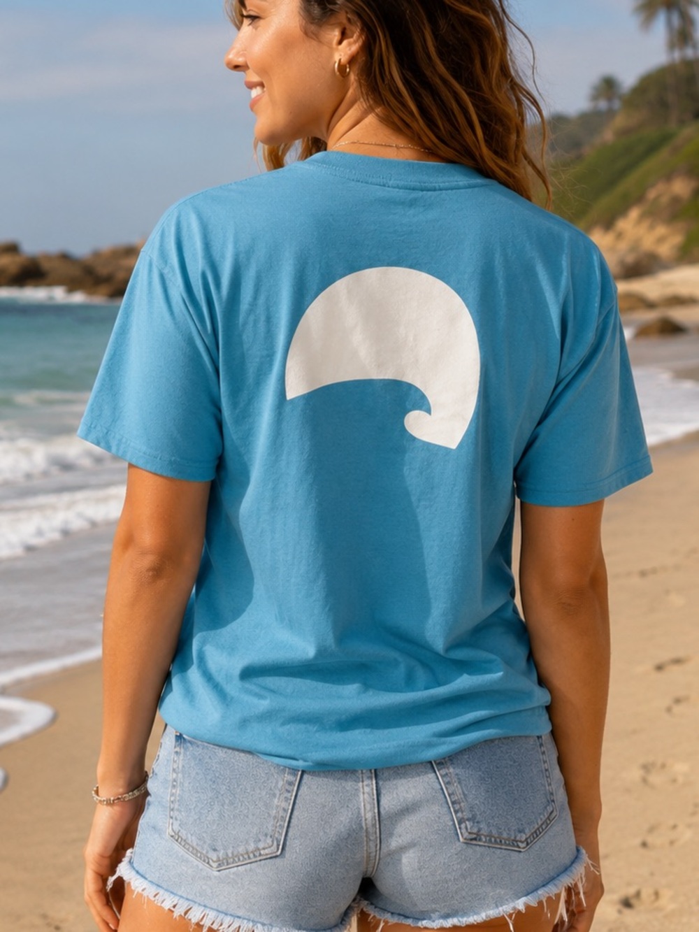O’Neill - “Women of the Wave”Graphic Tee | Blue Cropped T-Shirt | Size Small